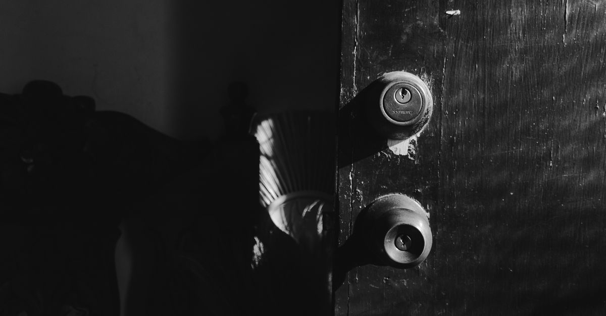 Why Deadbolt Installation Is the Single Best Upgrade for a Paterson Home Door — Paterson Locksmiths